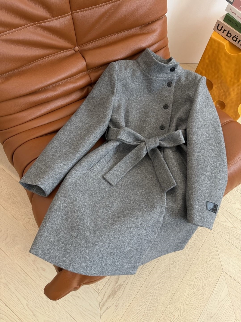 chr1st1an D10r outwear